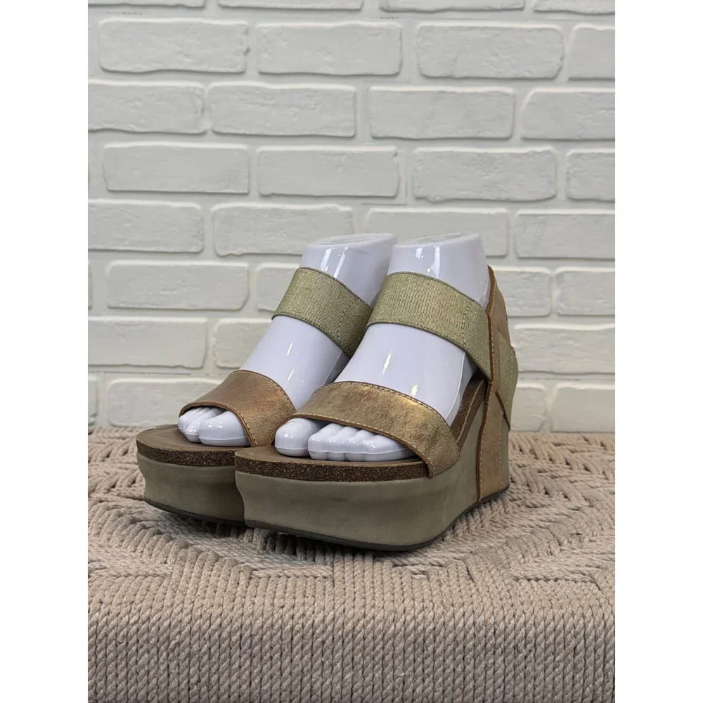 OTBT Bushnell Platform Wedge Sandals Olive Gold Size 7.5